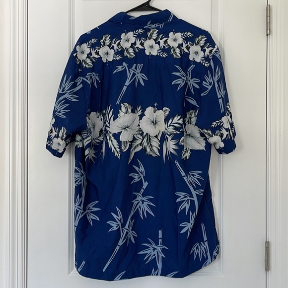 Hawaiian Shirt - Picture 2 of 3